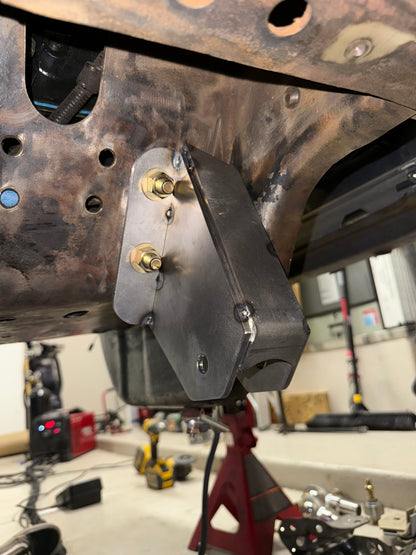 Passenger Side Pivot Bracket